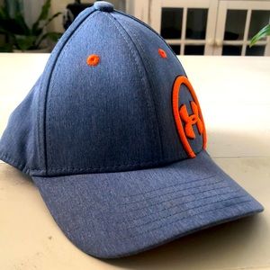 Boys youth sm/ med under armour hat